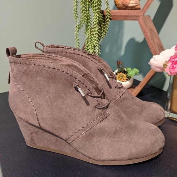 Sugar Shoes - WEDGED BOOTIES